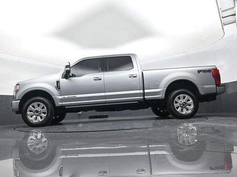 Certified 2022 Ford F350 Platinum w/ FX4 Off-Road Package image 20