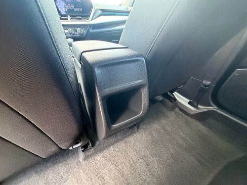 Certified 2025 Chevrolet Trax LS FWD image 29