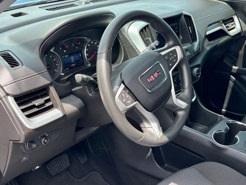 Certified 2024 GMC Terrain SLE w/ Elevation Edition FWD image 9