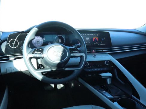 New 2026 Hyundai Elantra Limited image 10