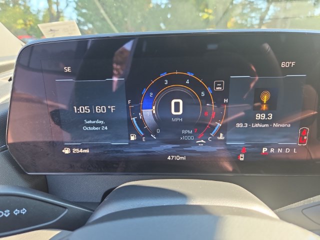 Used 2026 Chevrolet Traverse LT w/ LPO, Floor Liner Package FWD image 14