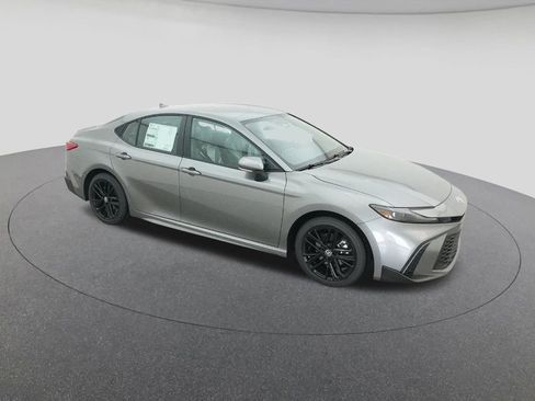 New 2026 Toyota Camry SE image 12