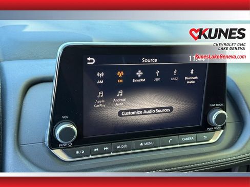 Used 2024 Nissan Rogue S FWD image 25