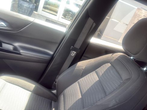 Used 2025 Chevrolet Equinox LT AWD/4WD image 21