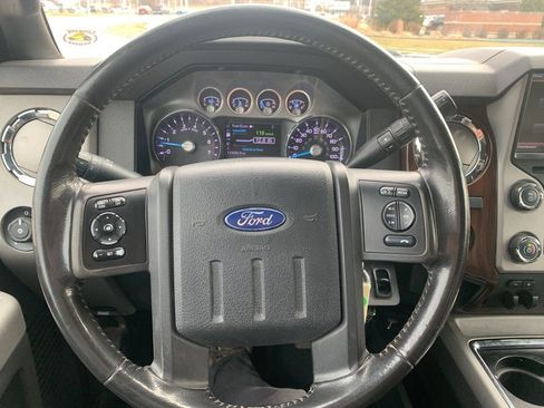 Used 2013 Ford F250 Lariat w/ Chrome Pkg image 18