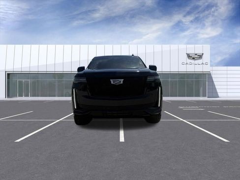 Certified 2024 Cadillac Escalade Sport w/ LPO, ONYX Package AWD/4WD image 7