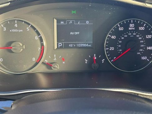 Used 2015 Kia Cadenza Premium image 23