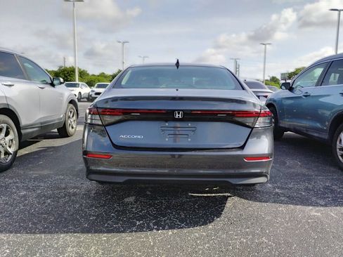 Used 2023 Honda Accord EX image 3