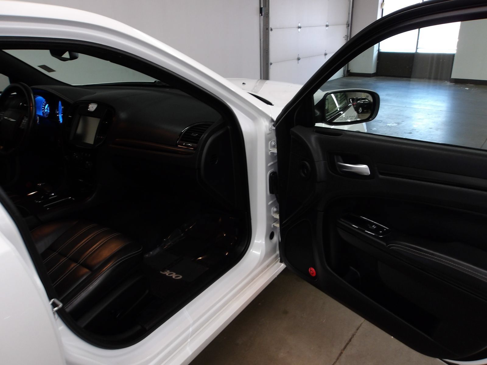Used 2014 Chrysler 300 S AWD/4WD image 12