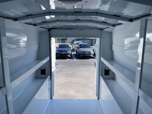 New 2025 Mercedes-Benz Sprinter 4500 image 10