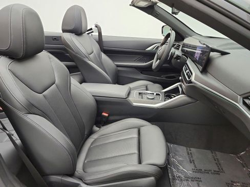 Used 2024 BMW M440i Convertible w/ Premium Package RWD image 18
