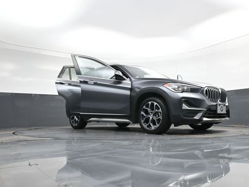 Used 2021 BMW X1 xDrive28i w/ Convenience Package image 40