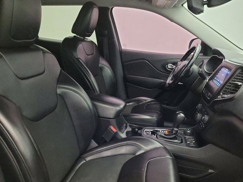 Used 2021 Jeep Cherokee Latitude Plus image 21