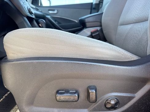 Used 2018 Hyundai Santa Fe Sport w/ 2.4L Value Package 02 FWD image 13