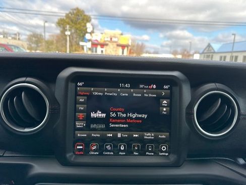 Used 2020 Jeep Gladiator Rubicon image 23