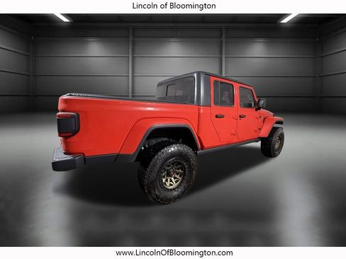 Used 2021 Jeep Gladiator Willys image 10