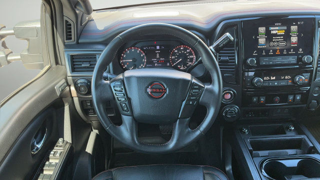 Used 2024 Nissan Titan PRO-4X w/ Pro-4x Convenience Package AWD/4WD image 10