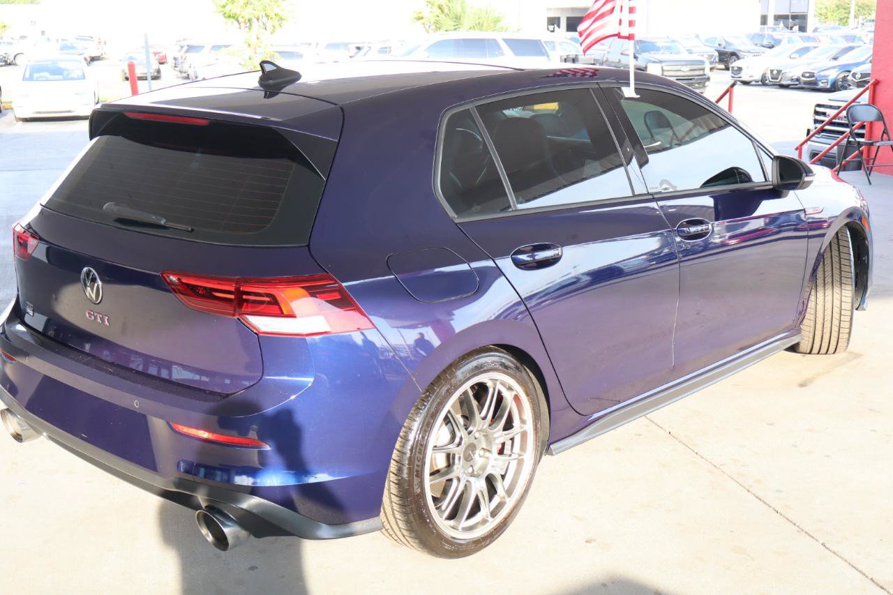 Used 2022 Volkswagen GTI SE FWD image 5