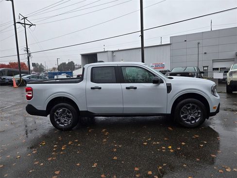 New 2026 Ford Maverick XLT w/ XLT Luxury Package image 4