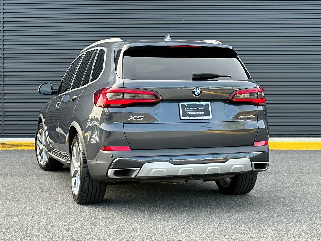 Used 2021 BMW X5 xDrive45e w/ Executive Package 2 AWD/4WD image 3