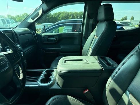 Used 2021 GMC Sierra 1500 AT4 w/ AT4 Preferred Package AWD/4WD image 9