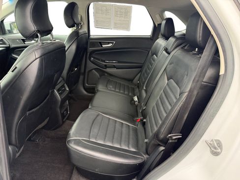Used 2016 Ford Edge SEL w/ Equipment Group 201A AWD/4WD image 16