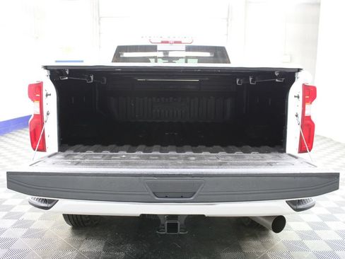 Used 2023 Chevrolet Silverado 2500 High Country AWD/4WD image 45