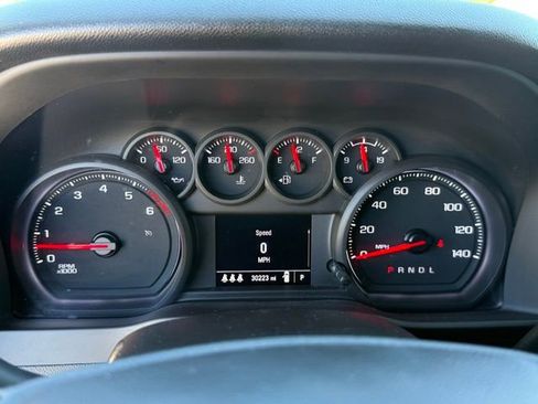 Used 2024 Chevrolet Silverado 2500 Custom w/ Custom Value Package image 40