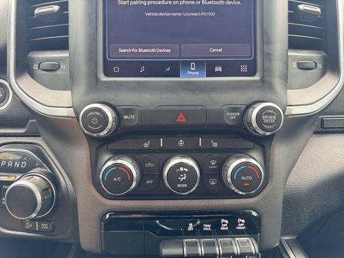 Used 2022 RAM 1500 Big Horn AWD/4WD image 14