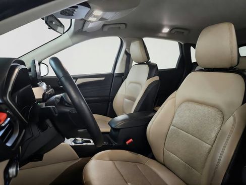 Used 2021 Ford Escape SEL FWD image 9