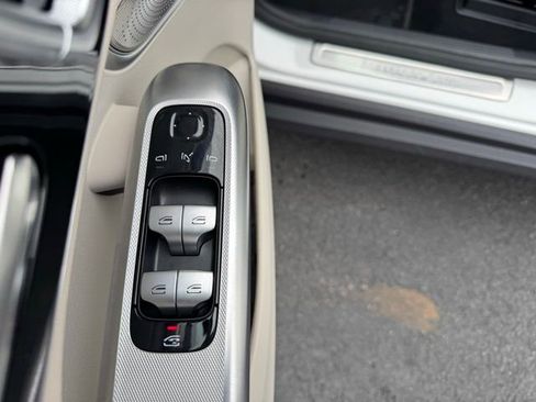 Used 2026 Mercedes-Benz GLC 300 4MATIC image 20