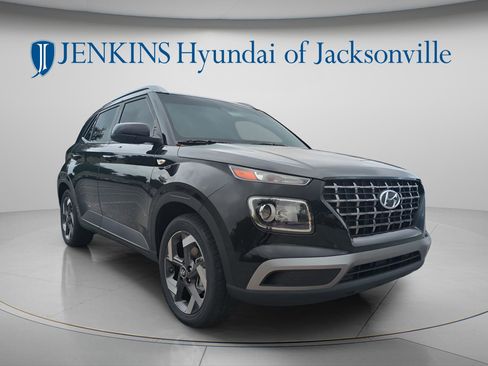 New 2026 Hyundai Venue SEL FWD image 9