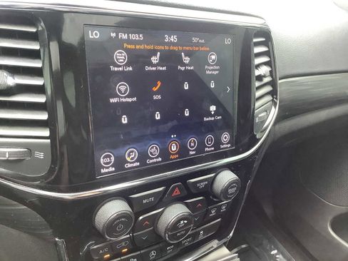 Used 2020 Jeep Grand Cherokee Altitude image 16