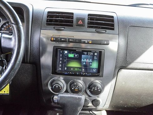 Used 2007 HUMMER H3 image 16