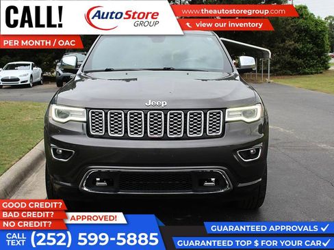 Used 2017 Jeep Grand Cherokee Overland AWD/4WD image 3
