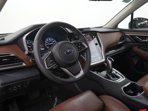 Used 2022 Subaru Outback Touring AWD/4WD image 26