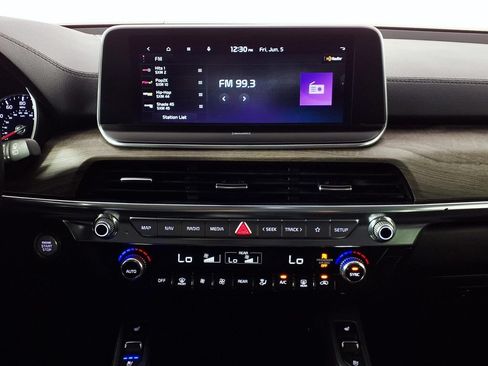 Used 2022 Kia Telluride EX w/ EX Premium Package FWD image 24
