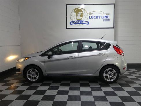 Used 2018 Ford Fiesta SE FWD image 7