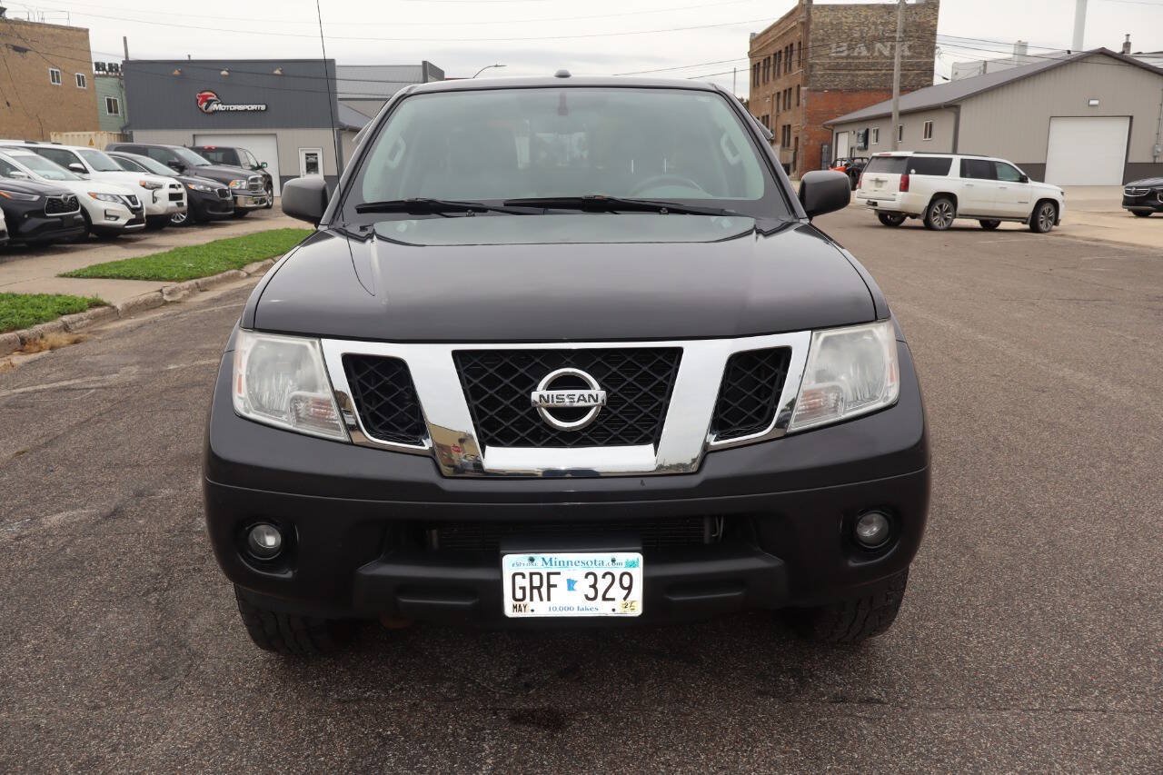 Used 2014 Nissan Frontier SV w/ SV Value Truck Package AWD/4WD image 9