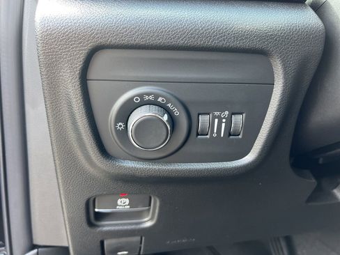 New 2025 Jeep Grand Cherokee L Laredo AWD/4WD image 12
