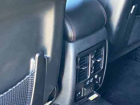 Used 2022 Dodge Durango R/T w/ Blacktop Package AWD/4WD image 17