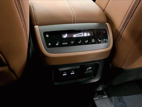 New 2026 Nissan Pathfinder Platinum AWD/4WD image 45