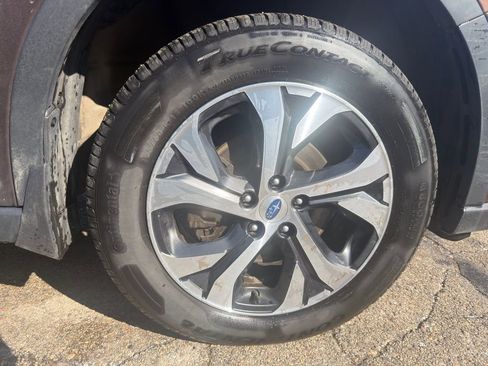 Used 2020 Subaru Outback Limited w/ Popular Package #2 image 9