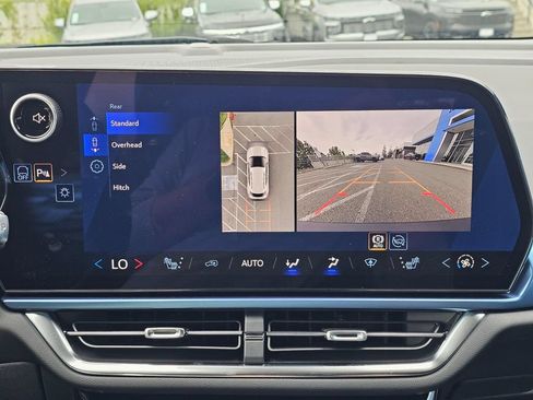 New 2026 Chevrolet Equinox EV LT AWD/4WD image 30
