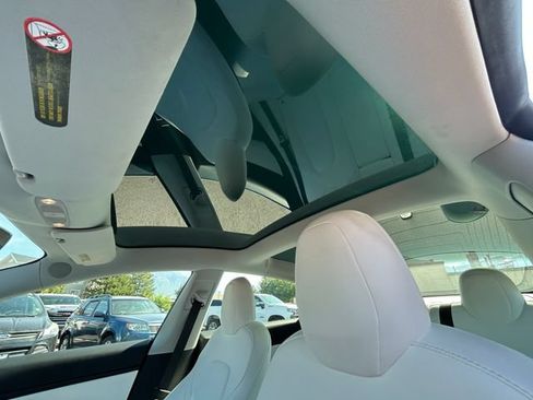 Used 2019 Tesla Model 3 AWD/4WD image 25