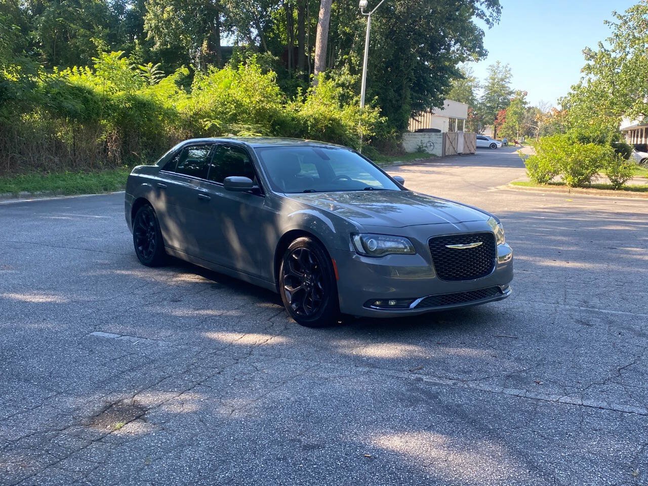 Used 2019 Chrysler 300 S RWD image 3