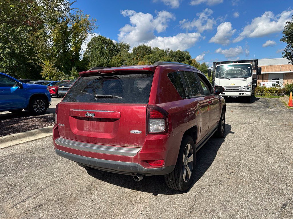Used 2017 Jeep Compass High Altitude AWD/4WD image 5