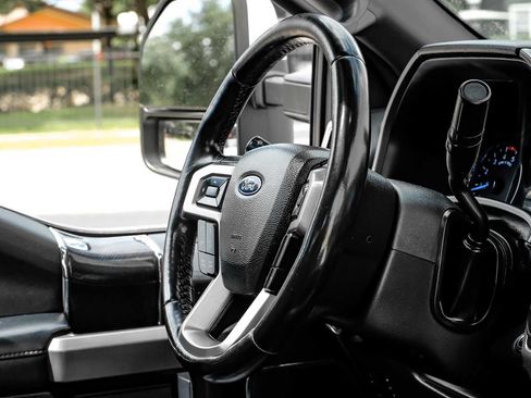 Used 2021 Ford F250 Platinum w/ FX4 Off-Road Package AWD/4WD image 17