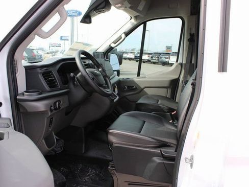 New 2026 Ford Transit 250 148 Medium Roof w/ Load Area Protection Package RWD image 9