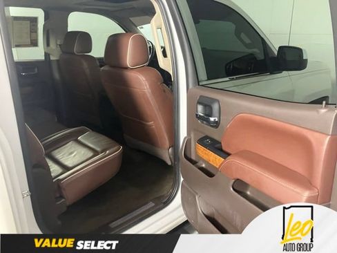Used 2016 Chevrolet Silverado 1500 High Country w/ High Country Premium Package AWD/4WD image 17